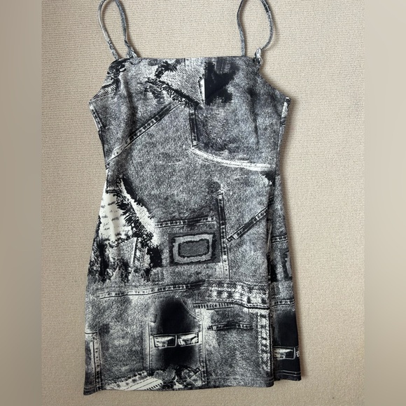 Superdown/Revolve Mini Dress - Picture 4 of 6